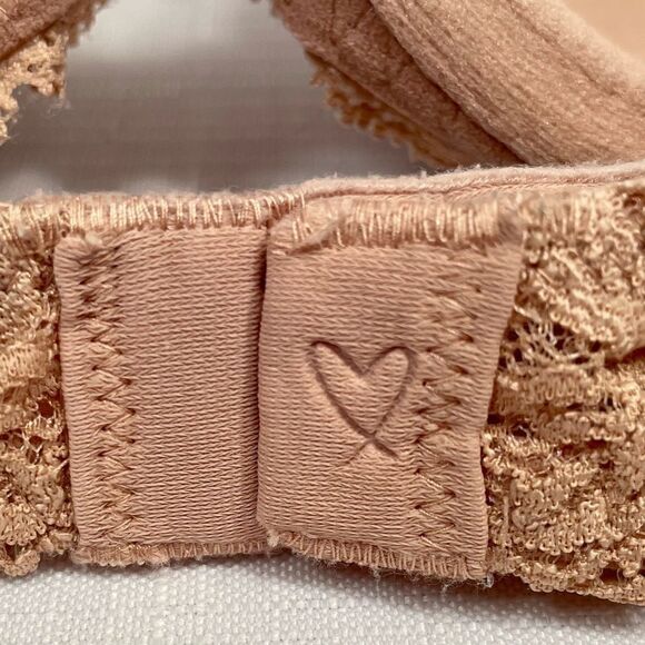 TAUPE VICTORIA’s SECRET DREAM ANGELS LINED DEMI BRA 32C - Picture 6 of 7